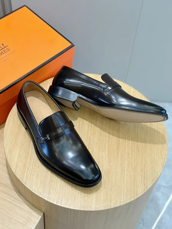 Hermes Shoe 